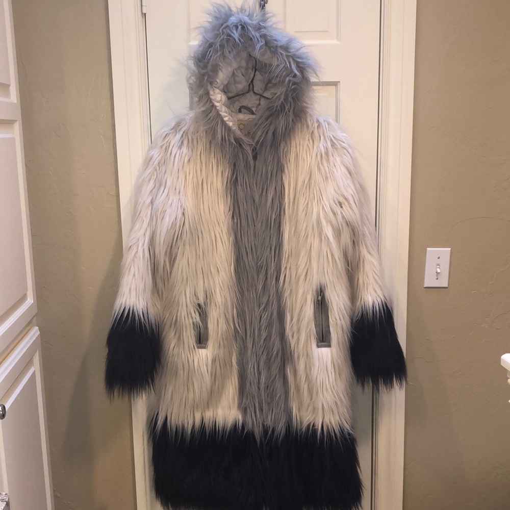 ADORABLE LADIES COAT